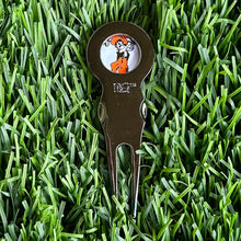 Load image into Gallery viewer, PRG Swinging Pete Divot Tool
