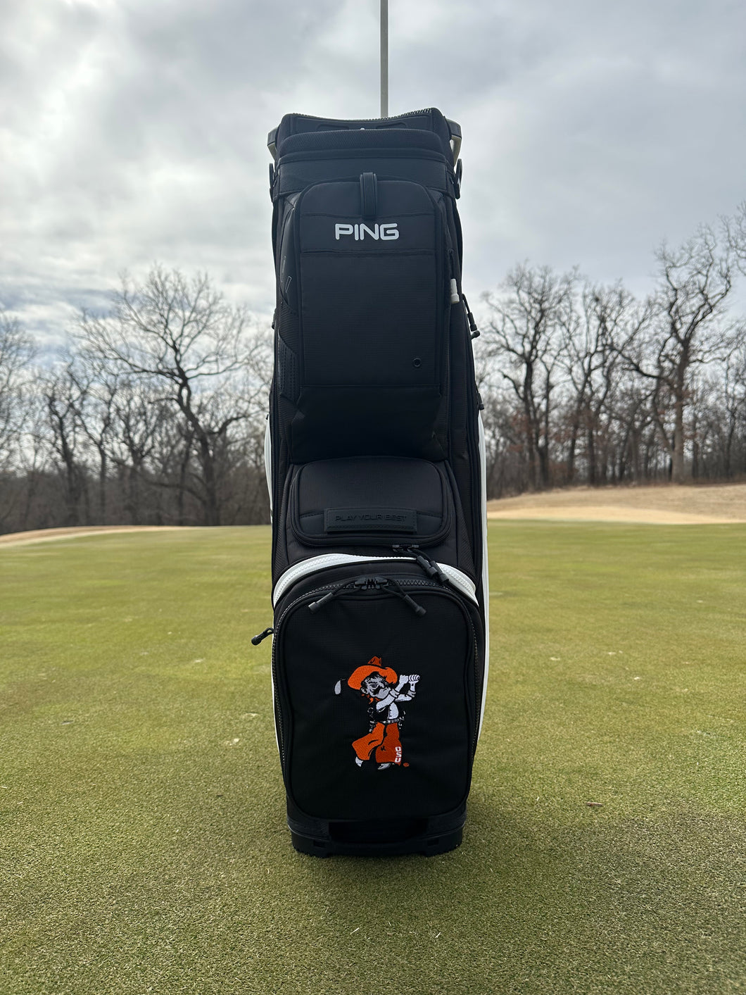 Ping Pioneer Cart Bag w/ Swinging Pete Logo